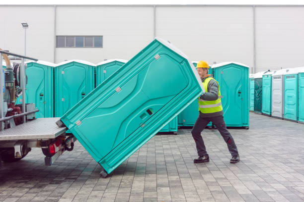 Portable Toilet Options We Offer in Lakeview, MI